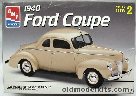 AMT 1/25 1940 Ford Coupe - Stock or Street - Bagged, 8056 plastic model kit